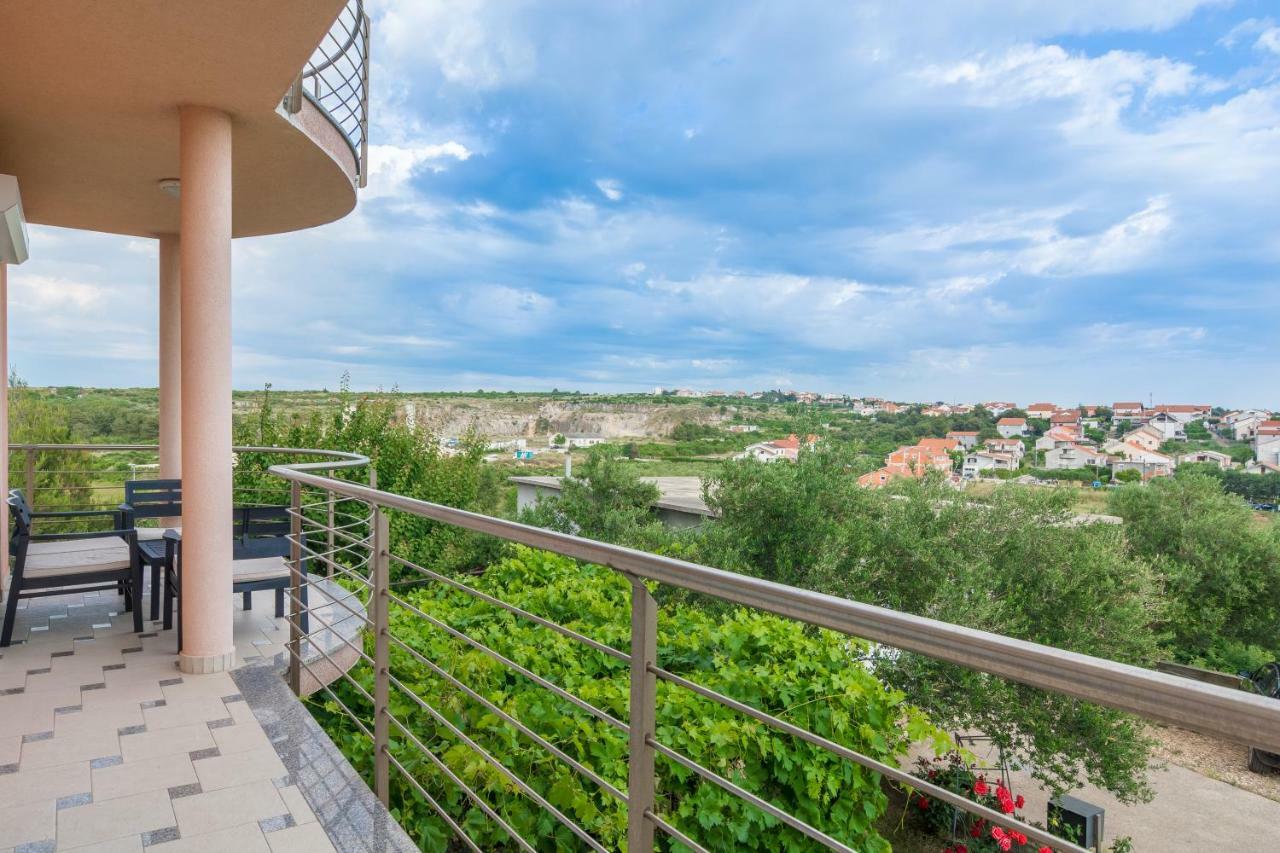 Apartment Kozina Zadar Luaran gambar