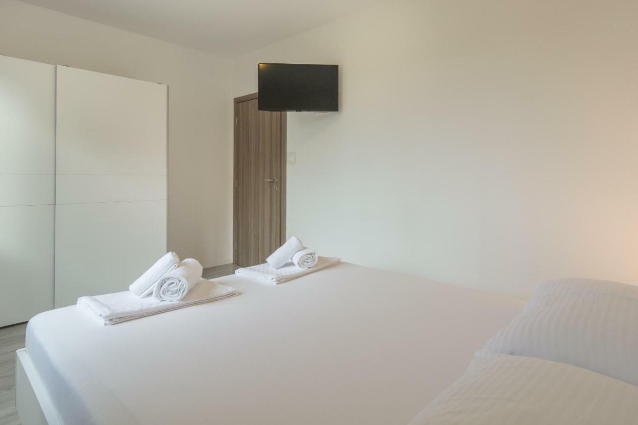 Apartment Kozina Zadar Luaran gambar